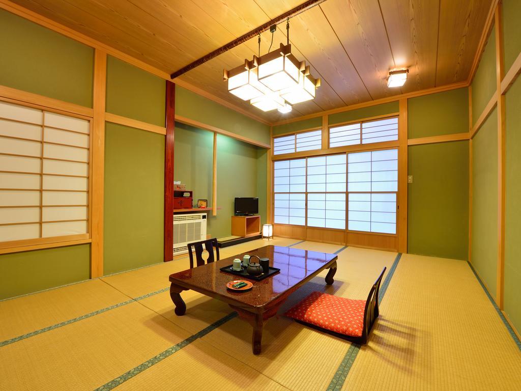 Yanagiya Hotel Chichibu Buitenkant foto