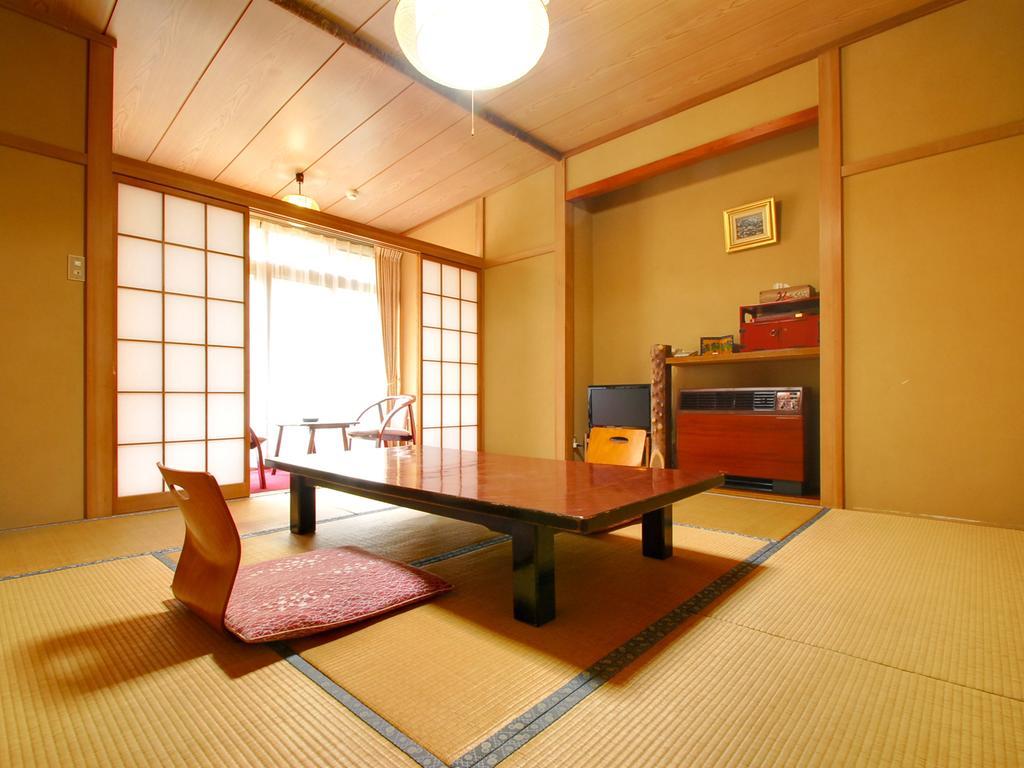 Yanagiya Hotel Chichibu Buitenkant foto