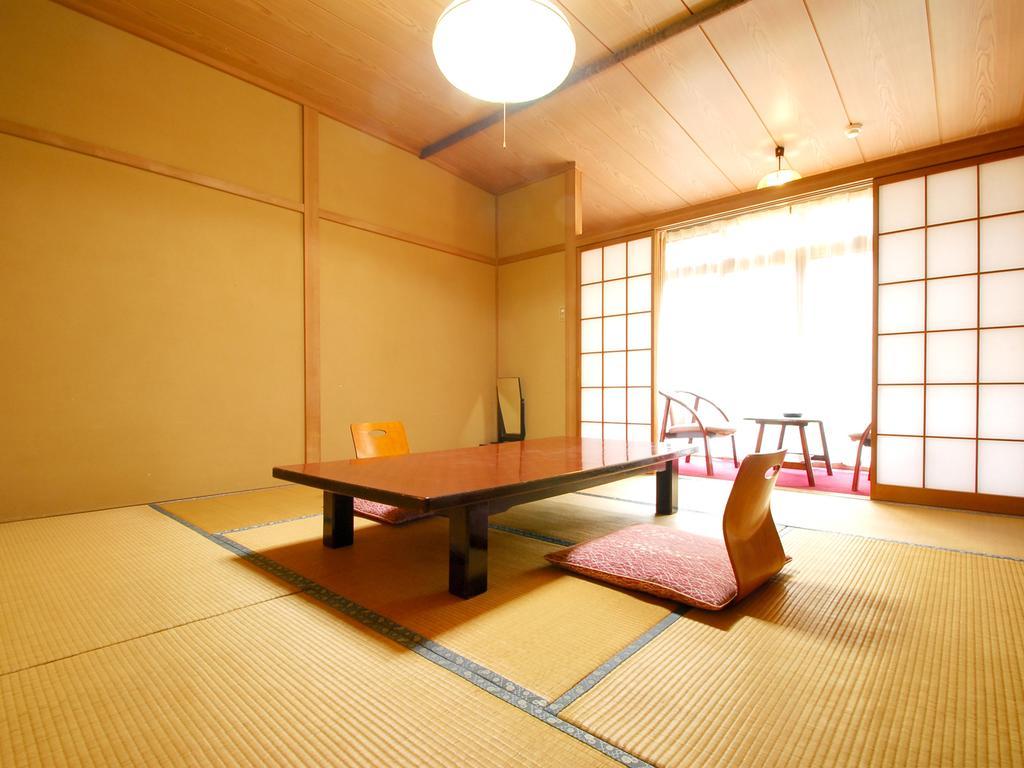Yanagiya Hotel Chichibu Buitenkant foto